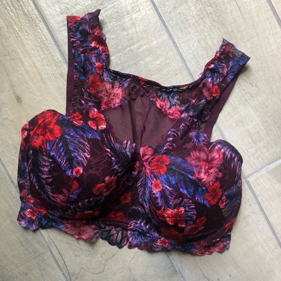 NWOT! VS PINK High neck mesh keyhole push up bra. Size Medium DD - Picture 4 of 8